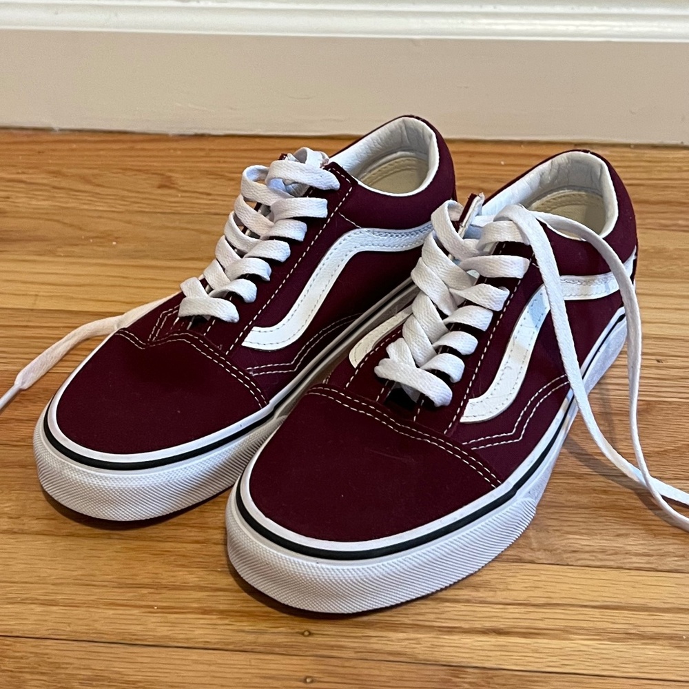 Vans Old Skool Maroon, Size 7 Women